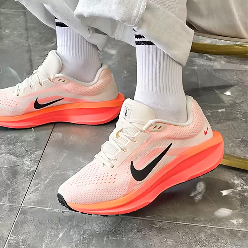 Scarpe da donna Nike originali - Women Shoes Running Nike recensione e prezzo